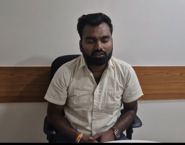 अंबेडकरनगर में बिजली विभाग पर रिश्वतखोरी के आरोप, ऑडियो वायरल होने से मचा हड़कंप 1 अंबेडकरनगर में बिजली विभाग पर रिश्वतखोरी के आरोप, ऑडियो वायरल होने से मचा हड़कंप | New India Times