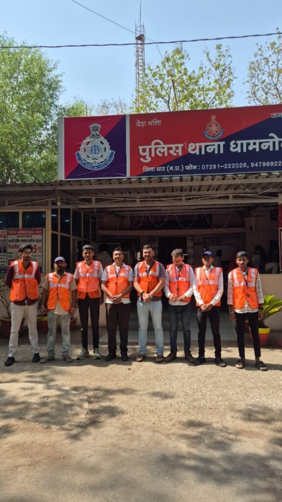 धामनोद में पुलिस-जन सहयोग मजबूत करने की पहल: नगर रक्षा समिति का पुनर्गठन, रात्रि गश्त के लिए सामग्री वितरित, प्रतिदिन 6 सदस्य करेंगे गश्त | New India Times