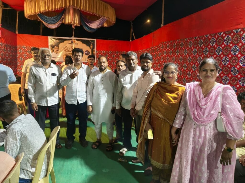 मीरा रोड में ईद मिलन समारोह के माध्यम से दिया गया राष्ट्रीय एकता का संदेश, इक़बाल महाडिक ने की सौहार्द बनाए रखने की अपील 2 मीरा रोड में ईद मिलन समारोह के माध्यम से दिया गया राष्ट्रीय एकता का संदेश, इक़बाल महाडिक ने की सौहार्द बनाए रखने की अपील | New India Times