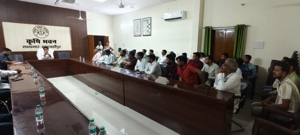 शाहजहांपुर में उर्वरकों की भरपूर उपलब्धता, किसानों से घबराकर खरीदारी न करने की अपील 2 शाहजहांपुर में उर्वरकों की भरपूर उपलब्धता, किसानों से घबराकर खरीदारी न करने की अपील | New India Times