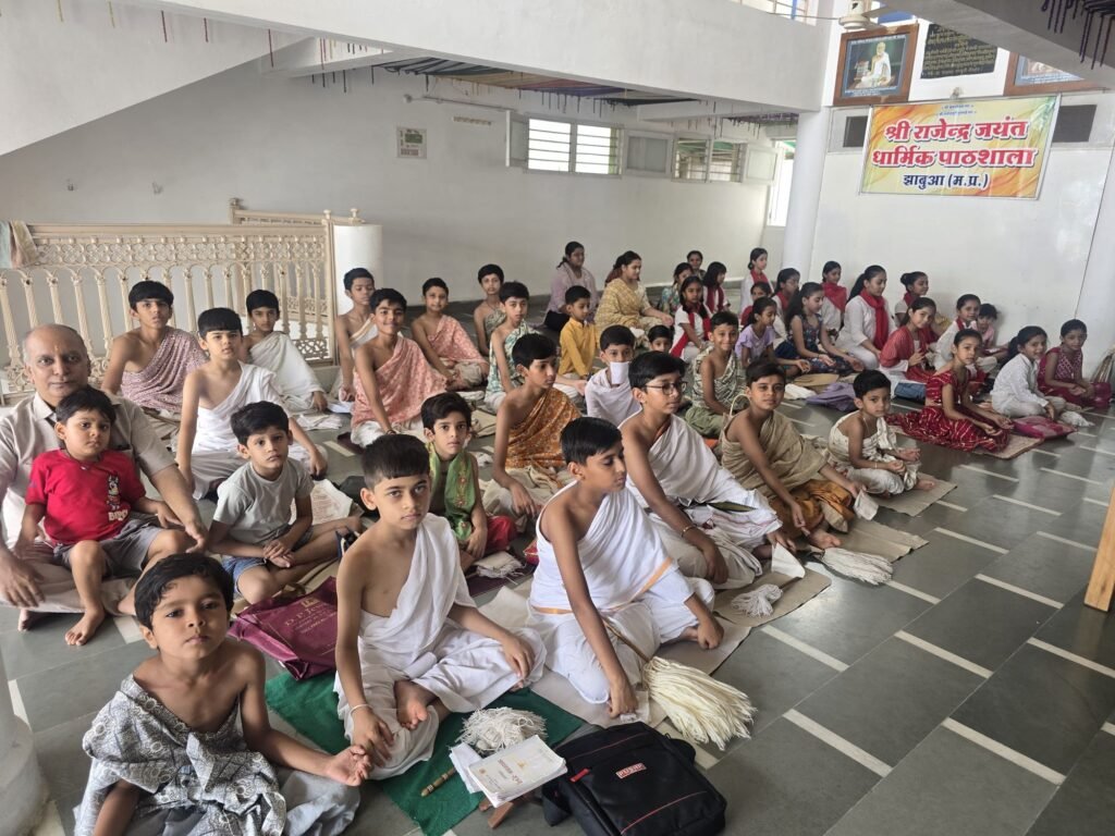 45 दिवसीय जैन पाठशाला में 9 हजार सामायिक पूर्ण, उत्कृष्ट विद्यार्थियों का हुआ सम्मान 2 45 दिवसीय जैन पाठशाला में 9 हजार सामायिक पूर्ण, उत्कृष्ट विद्यार्थियों का हुआ सम्मान | New India Times