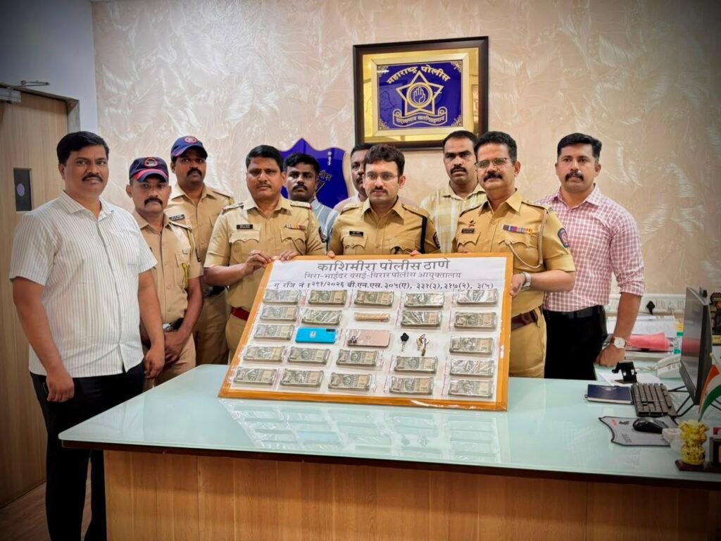 घर में सेंधमारी कर 55 लाख की चोरी का खुलासा करते हुए पुलिस ने तीन आरोपीयों को किया गिरफ़्तार 2 घर में सेंधमारी कर 55 लाख की चोरी का खुलासा करते हुए पुलिस ने तीन आरोपीयों को किया गिरफ़्तार | New India Times