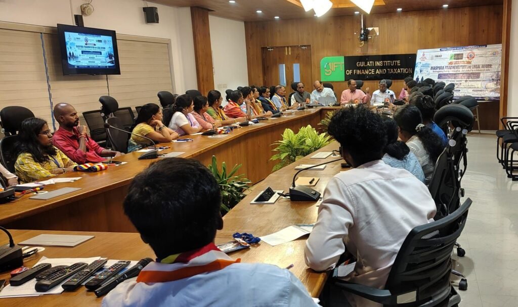 प्रवासी भारतीयों की चुनौतियों पर राष्ट्रीय मंथन, 71 विभूतियां सम्मानित | New India Times