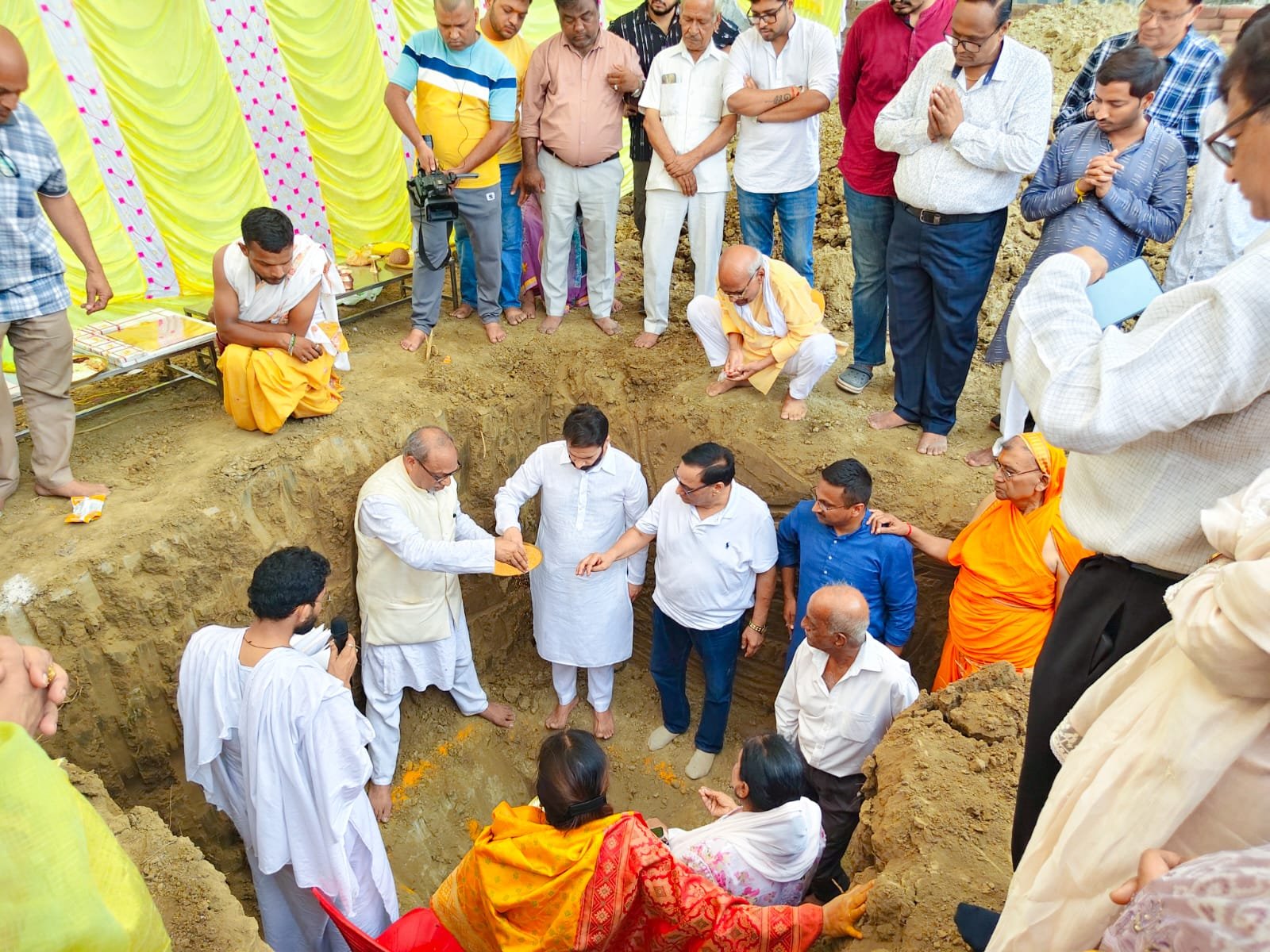 बागपत के डूंडाहेड़ा में कैलाशगिरि जिनालय का भव्य शिलान्यास, सैकड़ों श्रद्धालु रहे उपस्थित | New India Times