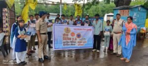 बुरहानपुर पुलिस का ‘सेफ क्लिक 2.0’ अभियान: स्कूलों और सार्वजनिक स्थानों पर साइबर सुरक्षा के प्रति किया जागरूक