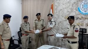 बुरहानपुर में डीआईजी सिद्धार्थ बहुगुणा ने ली अपराध समीक्षा बैठक, लंबित मामलों के त्वरित निराकरण और साइबर अपराधों पर सख्ती के दिए निर्देश
