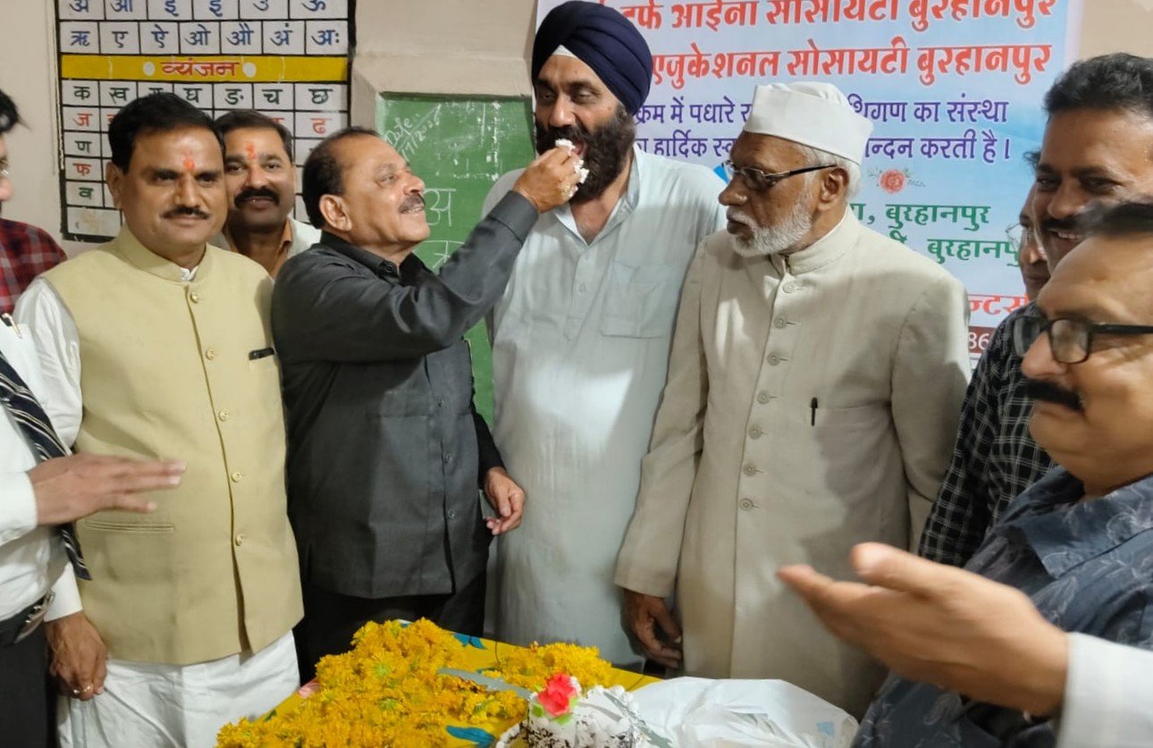 डॉक्टर्स डे, सीए डे और प्रख्यात हस्तियों के जन्मदिवस पर बुरहानपुर में सम्मान समारोह आयोजित, चिकित्सकों व सीए का हुआ सम्मान 1 डॉक्टर्स डे, सीए डे और प्रख्यात हस्तियों के जन्मदिवस पर बुरहानपुर में सम्मान समारोह आयोजित, चिकित्सकों व सीए का हुआ सम्मान | New India Times