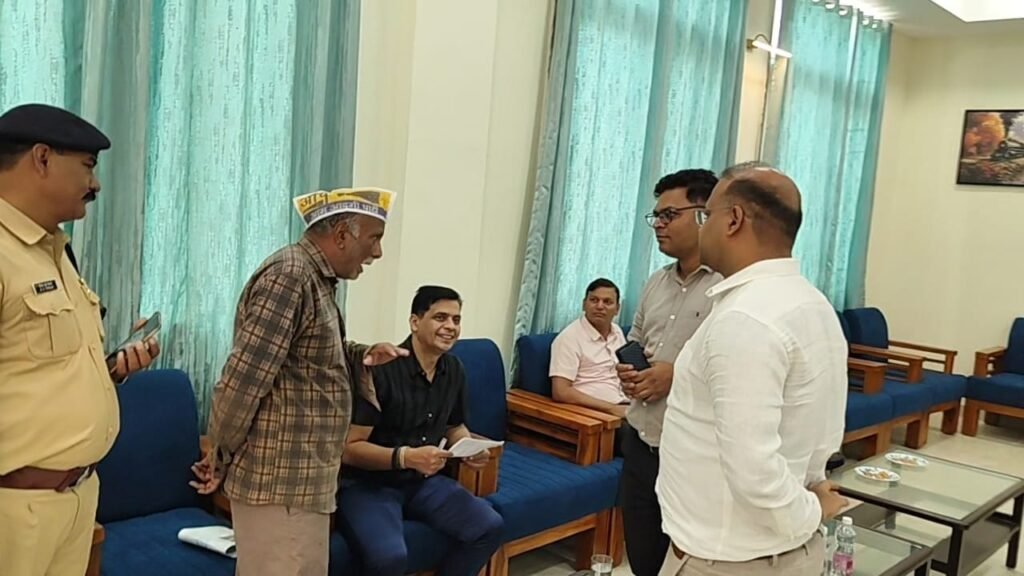 डीआरएम विनायक गर्ग ने जुन्नारदेव रेलवे स्टेशन का किया निरीक्षण, रेलवे डबल लाइन की मांग उठी 3 डीआरएम विनायक गर्ग ने जुन्नारदेव रेलवे स्टेशन का किया निरीक्षण, रेलवे डबल लाइन की मांग उठी | New India Times
