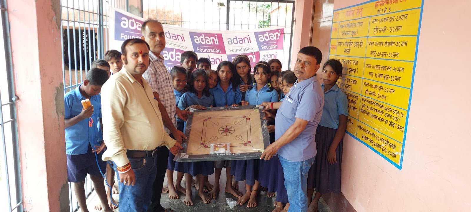 अदाणी फाउंडेशन ने स्कूली बच्चों को दी खेल सामग्री, ग्रामीण प्रतिभाओं को मिलेगा नया मंच 1 अदाणी फाउंडेशन ने स्कूली बच्चों को दी खेल सामग्री, ग्रामीण प्रतिभाओं को मिलेगा नया मंच | New India Times