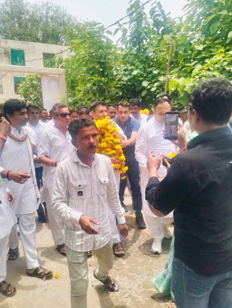 झाबुआ में कांग्रेस के दो दिवसीय 'संगठन सर्जन अभियान' प्रशिक्षण शिविर का समापन, पदाधिकारियों को संगठन मजबूती के दिए गए मंत्र 3 झाबुआ में कांग्रेस के दो दिवसीय 'संगठन सर्जन अभियान' प्रशिक्षण शिविर का समापन, पदाधिकारियों को संगठन मजबूती के दिए गए मंत्र | New India Times