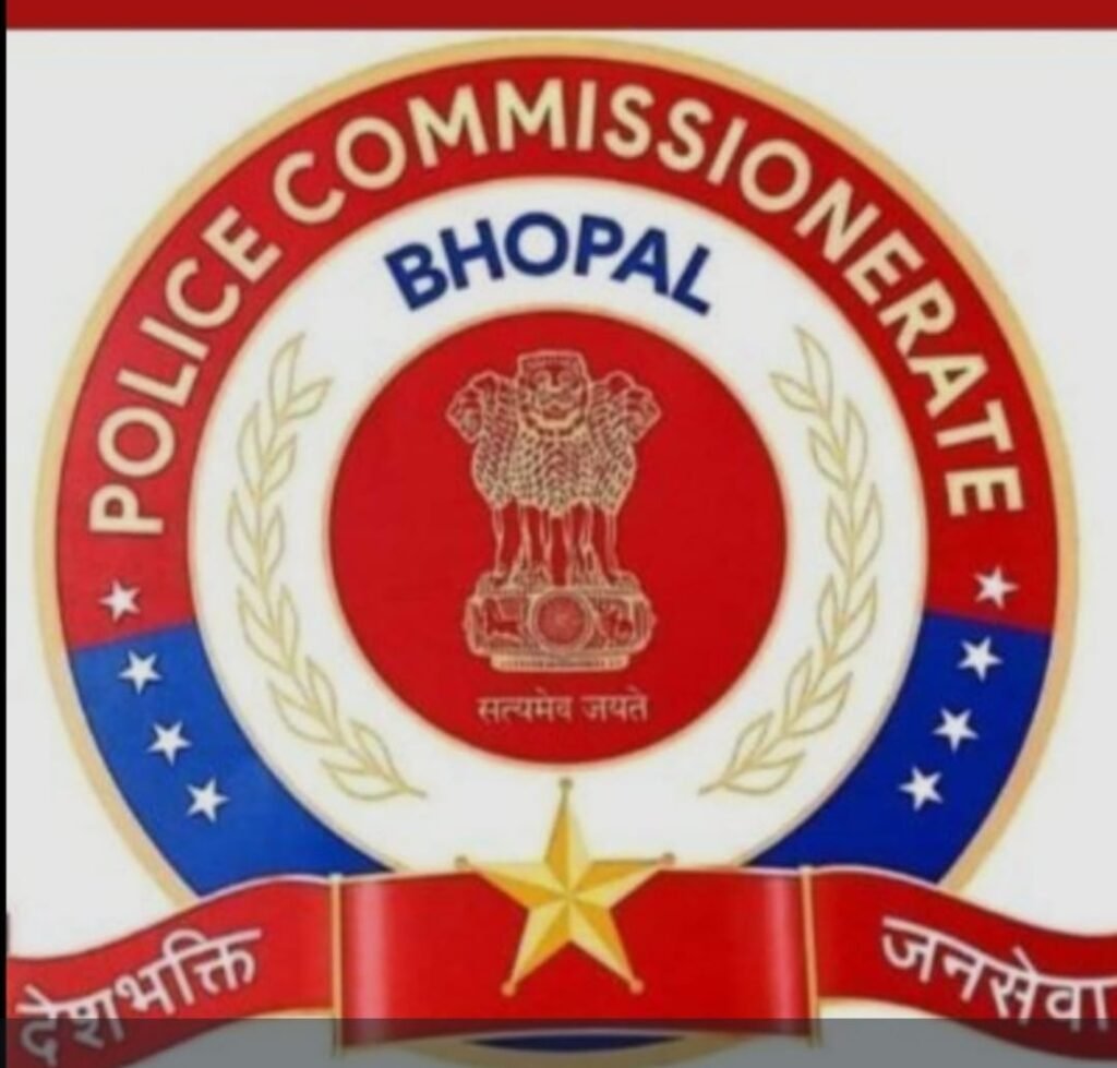 ऐशबाग डबल मर्डर केस: AI तकनीक से हत्यारों तक पहुंचने की कोशिश, ₹50 हजार का इनाम घोषित 2 ऐशबाग डबल मर्डर केस: AI तकनीक से हत्यारों तक पहुंचने की कोशिश, ₹50 हजार का इनाम घोषित | New India Times