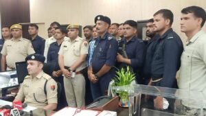 राजाखेड़ा फायरिंग कांड का बड़ा खुलासा: 72 घंटे में पुलिस ने ₹25-25 हजार के दो इनामी बदमाशों को दबोचा, कट्टा और बाइक बरामद