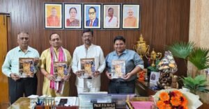 स्वामी शुकदेवानंद विश्वविद्यालय में भारतीय कला एवं संस्कृति पर आधारित शोधग्रंथ का विमोचन