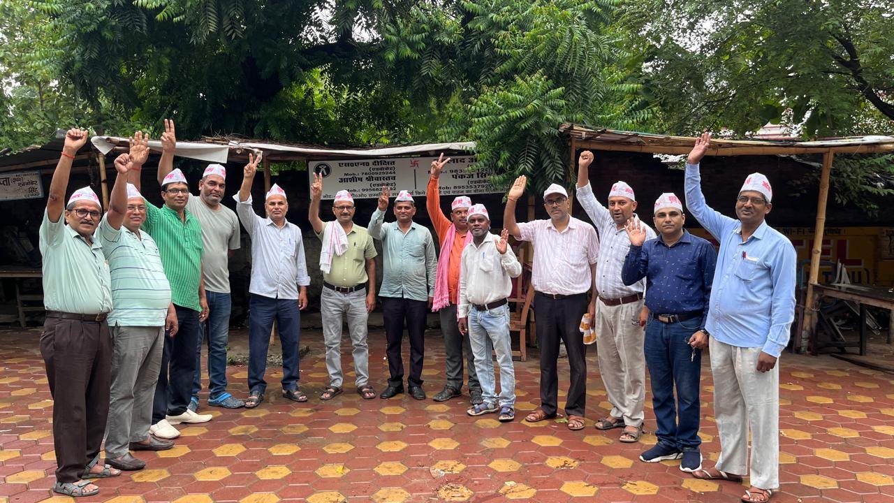 शिक्षक कर्मचारी 25 सितम्बर 2026 को अपनी मांगों को लेकर लखनऊ में करेंगे महारैली 1 शिक्षक कर्मचारी 25 सितम्बर 2026 को अपनी मांगों को लेकर लखनऊ में करेंगे महारैली | New India Times