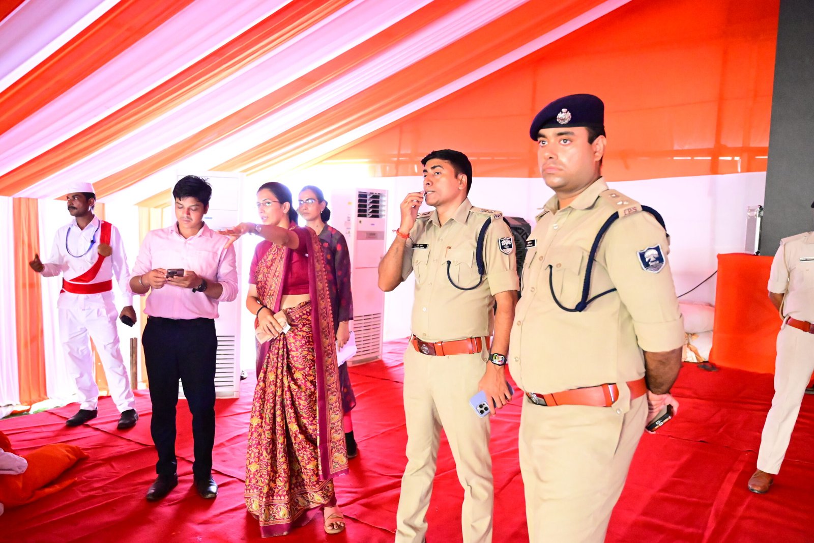 मुख्यमंत्री के आगमन से पहले तैयारियों का जायजा, डीएम ने दिए सख्त निर्देश | New India Times