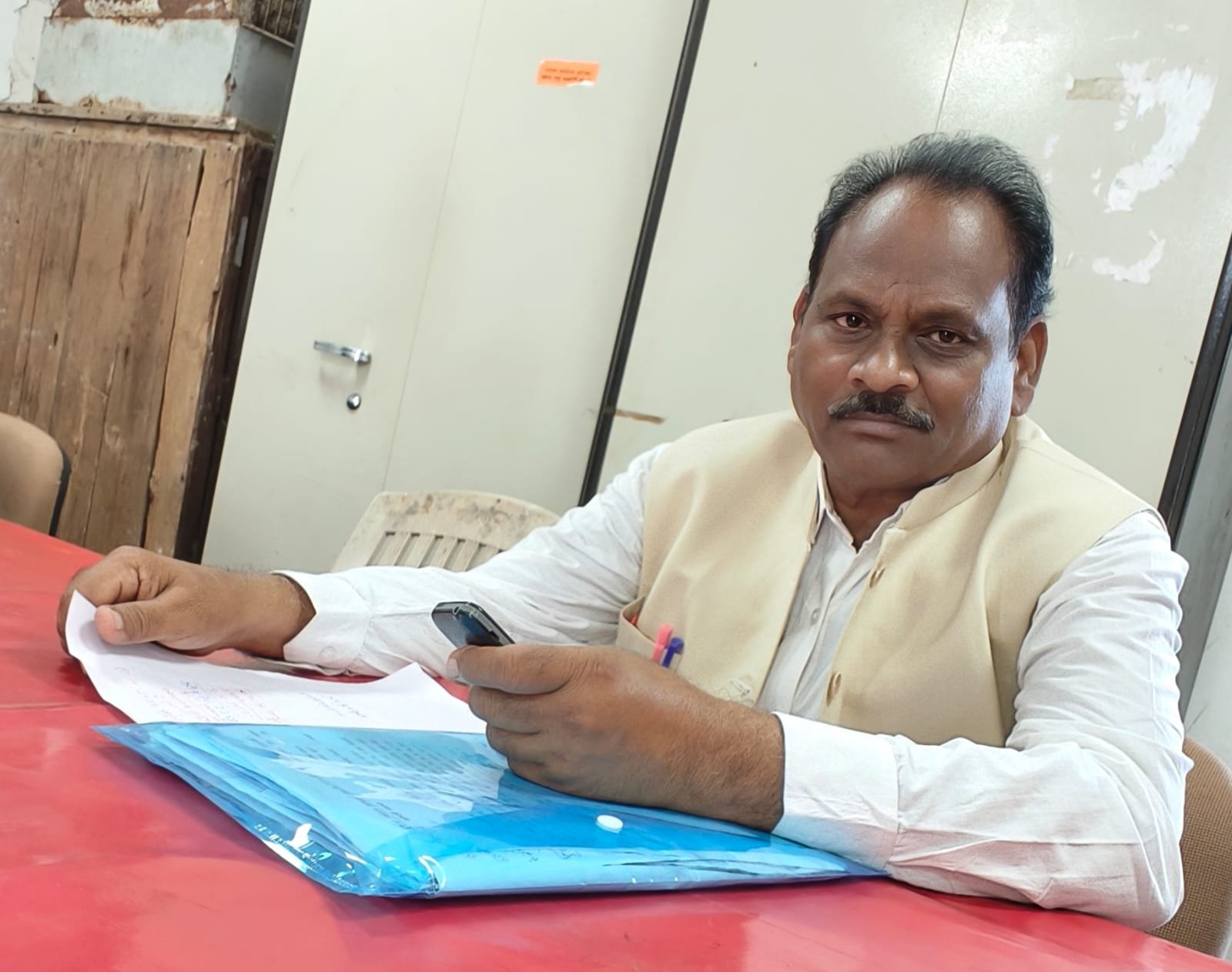 आरआई धनीराम अहिरवार बने नायब तहसीलदार, क्षेत्र में खुशी की लहर 1 आरआई धनीराम अहिरवार बने नायब तहसीलदार, क्षेत्र में खुशी की लहर | New India Times