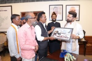 केंद्रीय मंत्री चिराग पासवान से मिले लोजपा (रा) के एमपी प्रतिनिधिमंडल, बुरहानपुर की समस्याओं के समाधान सहित चार सूत्रीय मांगपत्र सौंपा