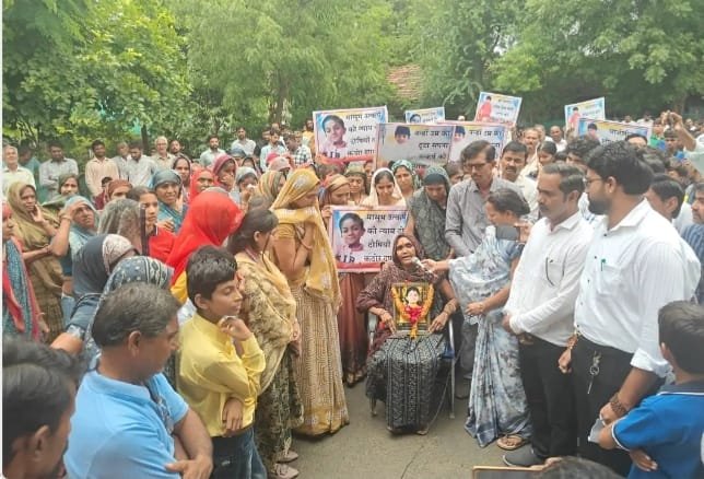 उत्कर्ष हत्याकांड: चार्जशीट में देरी पर पेटलावद में जन आक्रोश रैली, फास्ट ट्रैक कोर्ट में सुनवाई की मांग | New India Times