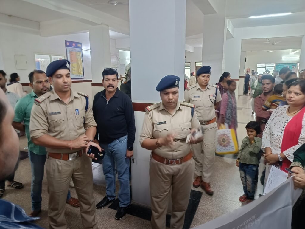 नशा मुक्ति अभियान: जुन्नारदेव पुलिस व स्वास्थ्य विभाग ने अस्पताल में चलाया जागरूकता अभियान, लोगों को दिलाई नशामुक्ति की शपथ 2 नशा मुक्ति अभियान: जुन्नारदेव पुलिस व स्वास्थ्य विभाग ने अस्पताल में चलाया जागरूकता अभियान, लोगों को दिलाई नशामुक्ति की शपथ | New India Times