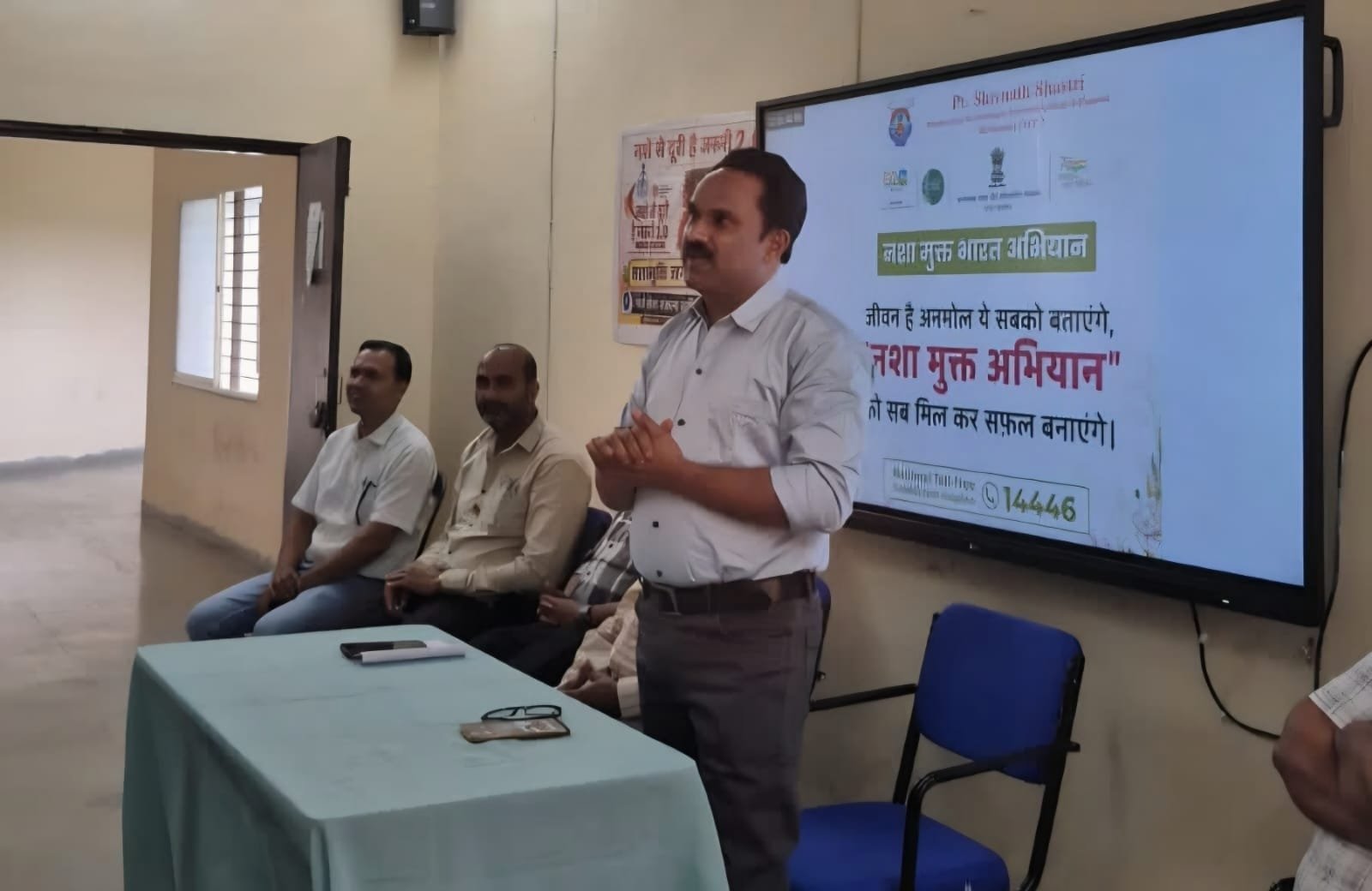 नशाखोरी से परिवार बिखर रहे हैं, युवा रहें नशे से दूर : डॉ. मनोज अग्रवाल 1 नशाखोरी से परिवार बिखर रहे हैं, युवा रहें नशे से दूर : डॉ. मनोज अग्रवाल | New India Times