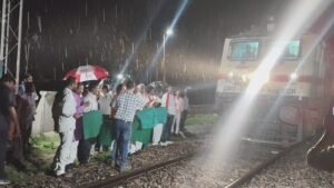 लूसा रेलवे स्टेशन पर मुरी एक्सप्रेस का ठहराव शुरू, क्षेत्रवासियों में खुशी की लहर