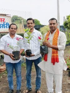 पौधरोपण कर पत्रकार घनश्याम सिंह सौलंकी ने मनाया जन्मदिन, पर्यावरण संरक्षण का दिया संदेश
