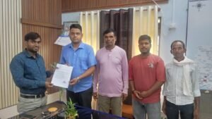 अघोषित विद्युत कटौती को लेकर नगर कांग्रेस ने सौंपा ज्ञापन
