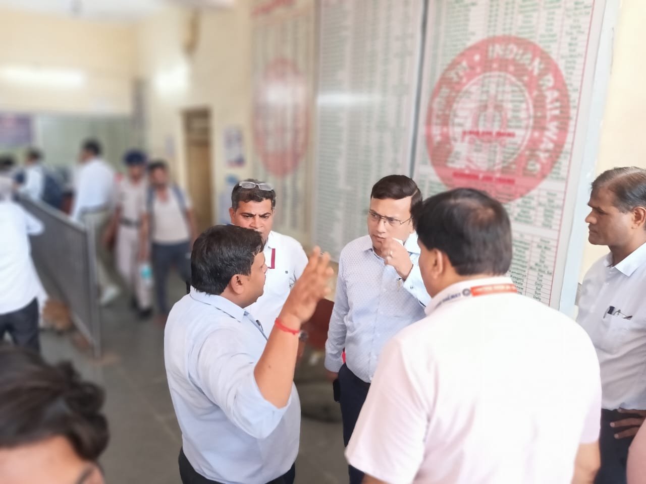 गुरु पूर्णिमा मेला-2026: मथुरा जंक्शन पर रेलवे की व्यापक तैयारी, श्रद्धालुओं के लिए बढ़ाए काउंटर व सुरक्षा इंतजाम | New India Times