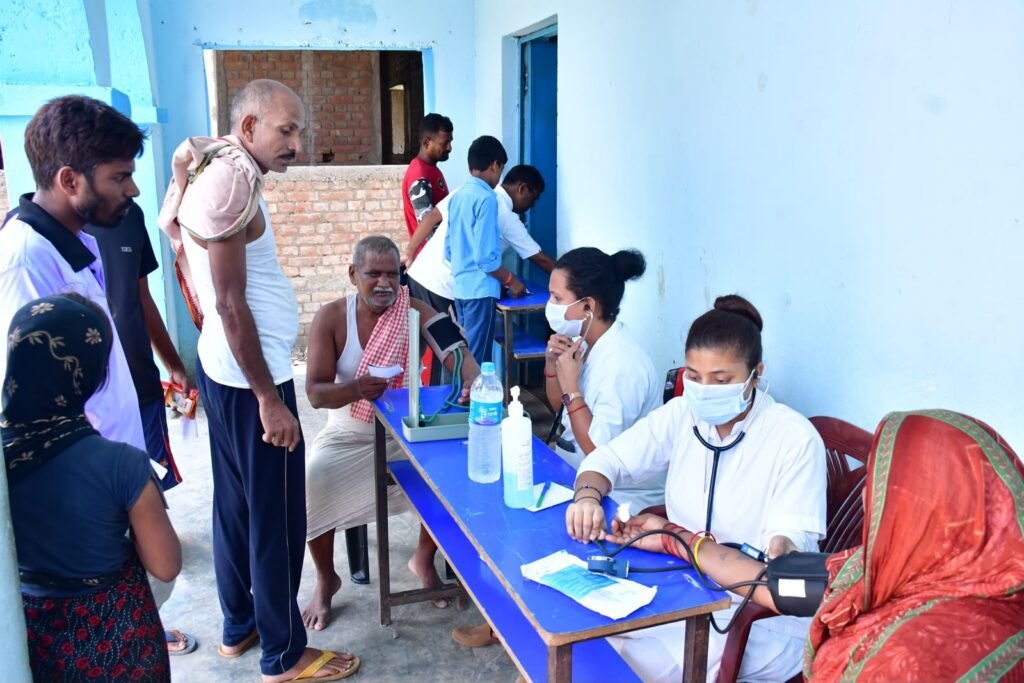 एनटीपीसी कहलगाँव के निःशुल्क स्वास्थ्य शिविर में 260 ग्रामीणों ने उठाया स्वास्थ्य सेवाओं का लाभ | New India Times