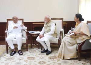 छात्र आंदोलन केंद्र में शरद पवार ? इमेज़ सुधारने के लिए सक्रिय हो गए नरेन्द्र मोदी