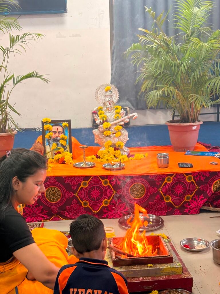 केशव विद्या पीठ में गुरु पूर्णिमा महोत्सव श्रद्धा, उत्साह और उल्लास के साथ संपन्न 3 केशव विद्या पीठ में गुरु पूर्णिमा महोत्सव श्रद्धा, उत्साह और उल्लास के साथ संपन्न | New India Times
