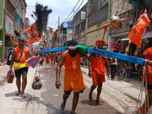 श्रावणी मेले का शुभारंभ: उत्तरवाहिनी गंगा में लाखों कांवड़ियों ने लगाई आस्था की डुबकी, सुरक्षा व्यवस्था का डीएम-एसएसपी ने लिया जायज़ा