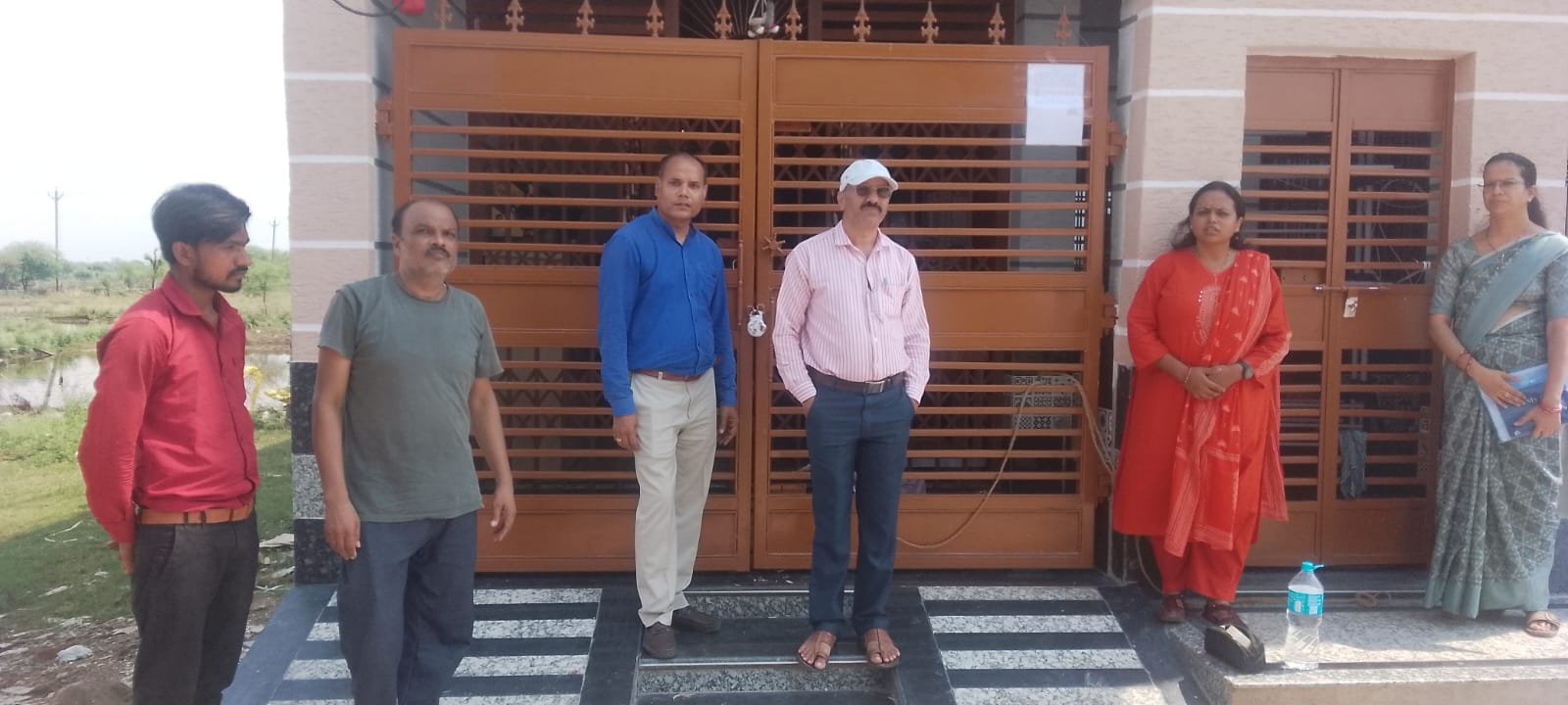 पन्ना में ऑनरेक्स कफ सिरप का बड़ा खेल उजागर, 1.34 लाख बोतलों का हिसाब नहीं, दो दवा एजेंसियां सील | New India Times