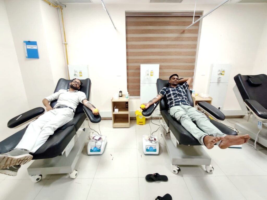 ड्यूटी के दौरान घायल रेलकर्मी के लिए देवदूत बना रेल परिवार,घायल रेलकर्मी की जान बचाने में निभाई अहम भूमिका | New India Times