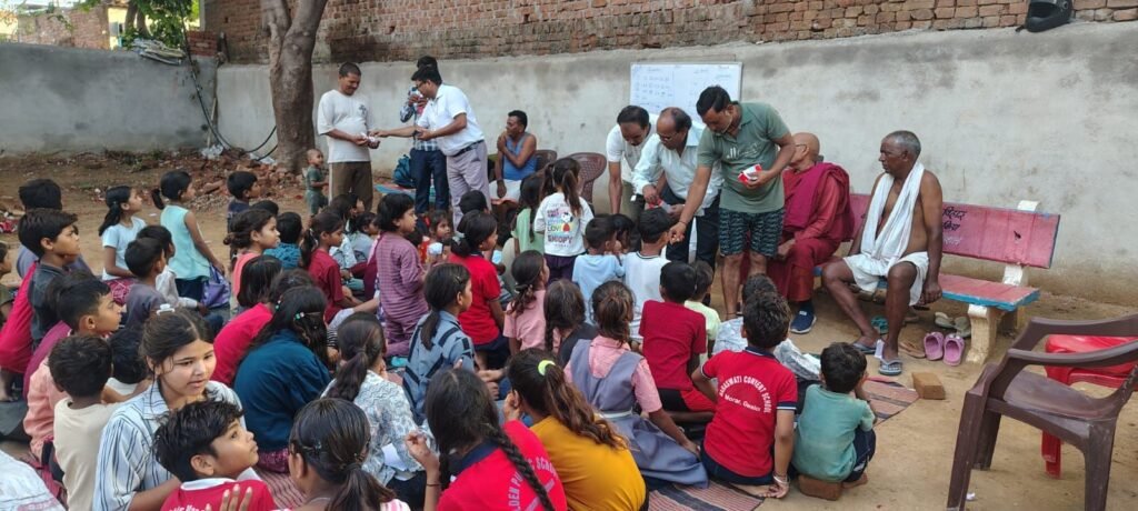 शिक्षा ही सबसे बड़ा उपहार: फूटी कॉलोनी में बच्चों को स्टेशनरी व वस्त्र वितरण, आंबेडकर के संदेश को किया आत्मसात 3 शिक्षा ही सबसे बड़ा उपहार: फूटी कॉलोनी में बच्चों को स्टेशनरी व वस्त्र वितरण, आंबेडकर के संदेश को किया आत्मसात | New India Times