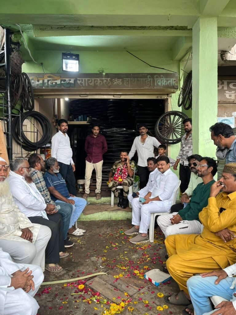 MSF परीक्षा पास करने पर साहिल यूनुस सैय्यद का हुआ भव्य सम्मान, समाज के गणमान्य लोग रहे मौजूद 2 MSF परीक्षा पास करने पर साहिल यूनुस सैय्यद का हुआ भव्य सम्मान, समाज के गणमान्य लोग रहे मौजूद | New India Times