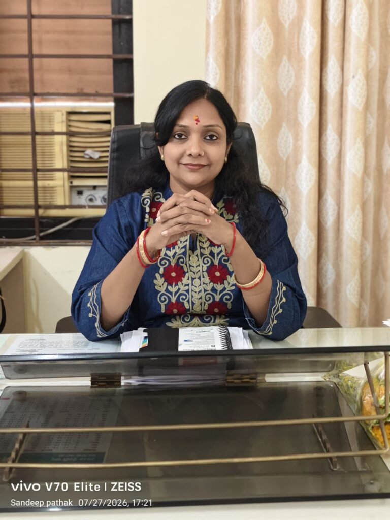 देवरी में नई तहसीलदार वर्षा दुबे ने संभाला कार्यभार, सीएम हेल्पलाइन व फार्मर आईडी की समीक्षा | New India Times