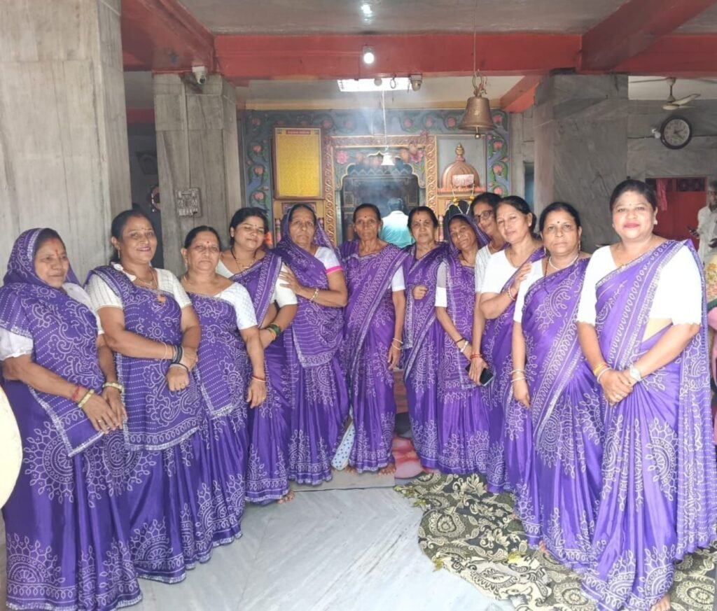 गुरु पूर्णिमा महोत्सव धूमधाम से संपन्न, वनेश्वर मारुति नंदन हनुमान मंदिर में उमड़ी आस्था की भीड़ 3 गुरु पूर्णिमा महोत्सव धूमधाम से संपन्न, वनेश्वर मारुति नंदन हनुमान मंदिर में उमड़ी आस्था की भीड़ | New India Times