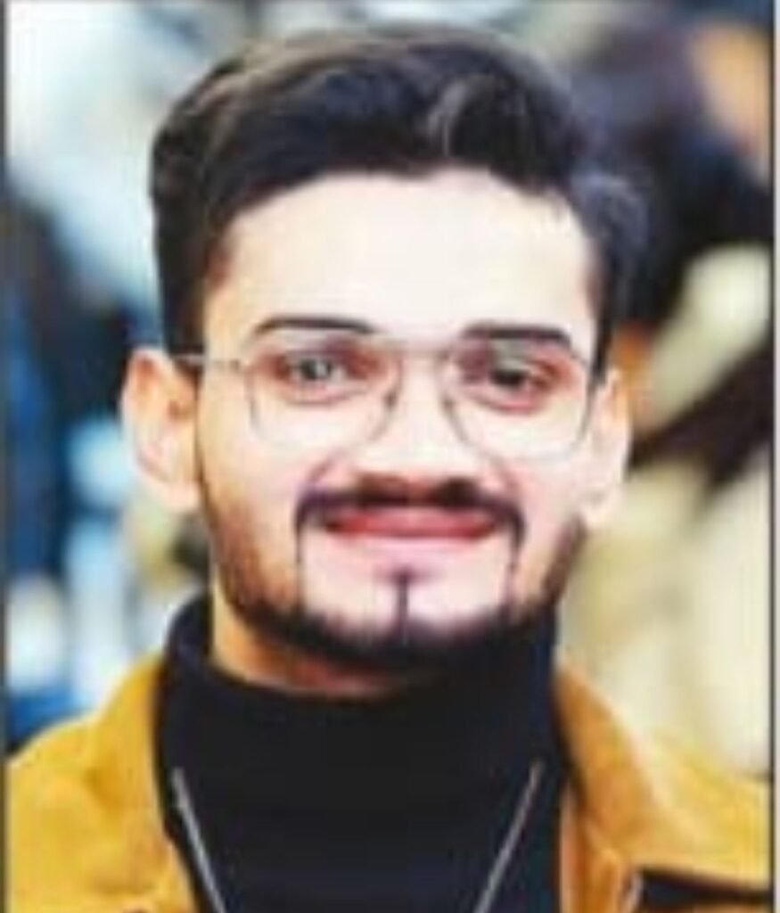 मंजलवाडी के सपूत डॉ. विवेक धनके ने एनबीआईएमएस परीक्षा पास कर बढ़ाया क्षेत्र का मान | New India Times