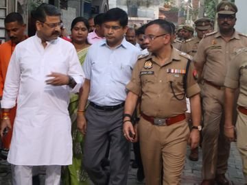 अवैध शराब से तौबा, रोजगार और शिक्षा की राह पर बढ़े भातू-हबूड़ा परिवार 2 अवैध शराब से तौबा, रोजगार और शिक्षा की राह पर बढ़े भातू-हबूड़ा परिवार | New India Times