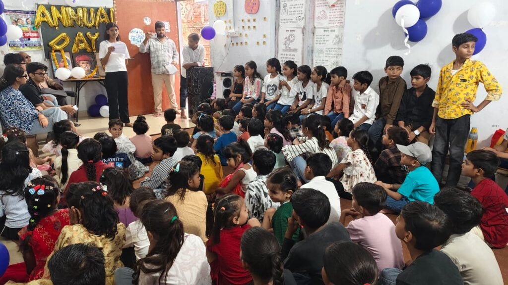 निबुआपूरा में कोचिंग संस्थान का वार्षिक स्थापना दिवस संपन्न, शिक्षा, संविधान और नशामुक्ति का दिया संदेश 2 निबुआपूरा में कोचिंग संस्थान का वार्षिक स्थापना दिवस संपन्न, शिक्षा, संविधान और नशामुक्ति का दिया संदेश | New India Times