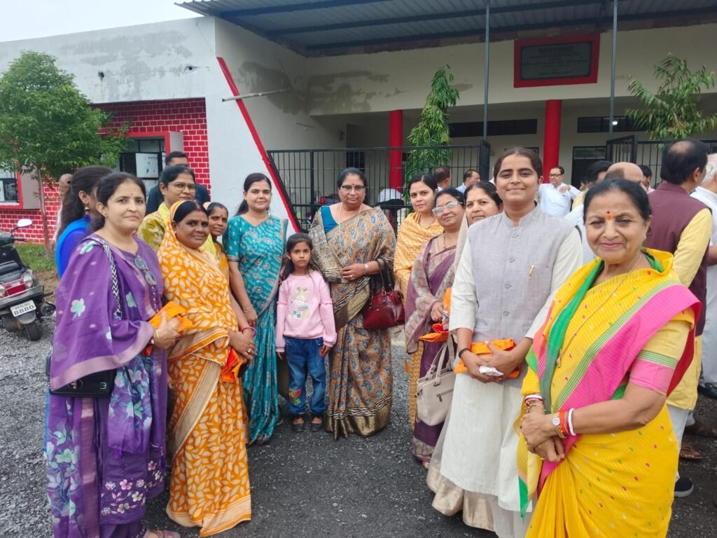 मुख्यमंत्री डॉ. मोहन यादव की विकास सौगात पर थांदला की जनता ने जताया आभार, भाजपा नेता राजू धानक ने किया स्वागत | New India Times