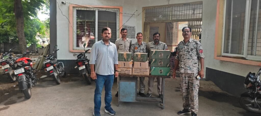 मेहगांव पुलिस की बड़ी कार्रवाई, 81.6 लीटर अवैध शराब जब्त; आरोपी मौके से फरार 2 मेहगांव पुलिस की बड़ी कार्रवाई, 81.6 लीटर अवैध शराब जब्त; आरोपी मौके से फरार | New India Times
