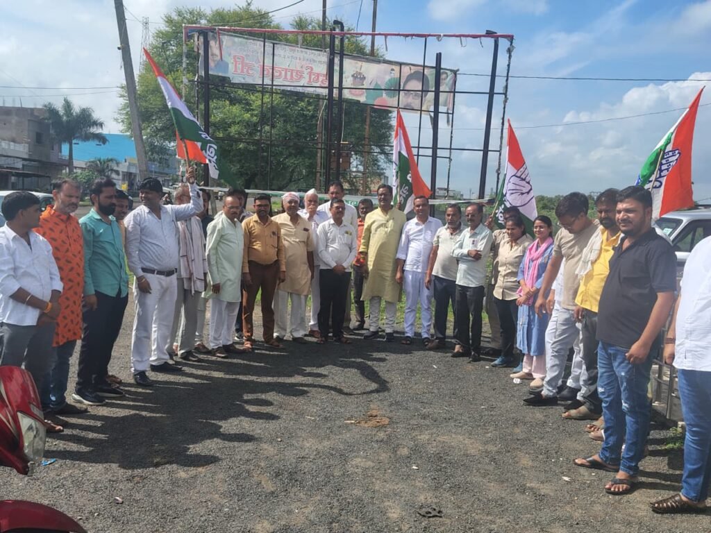 दतिया उपचुनाव में कांग्रेस की जीत पर देवरी में निकली विजय रैली, गूंजे जीत के जोशीले नारे | New India Times