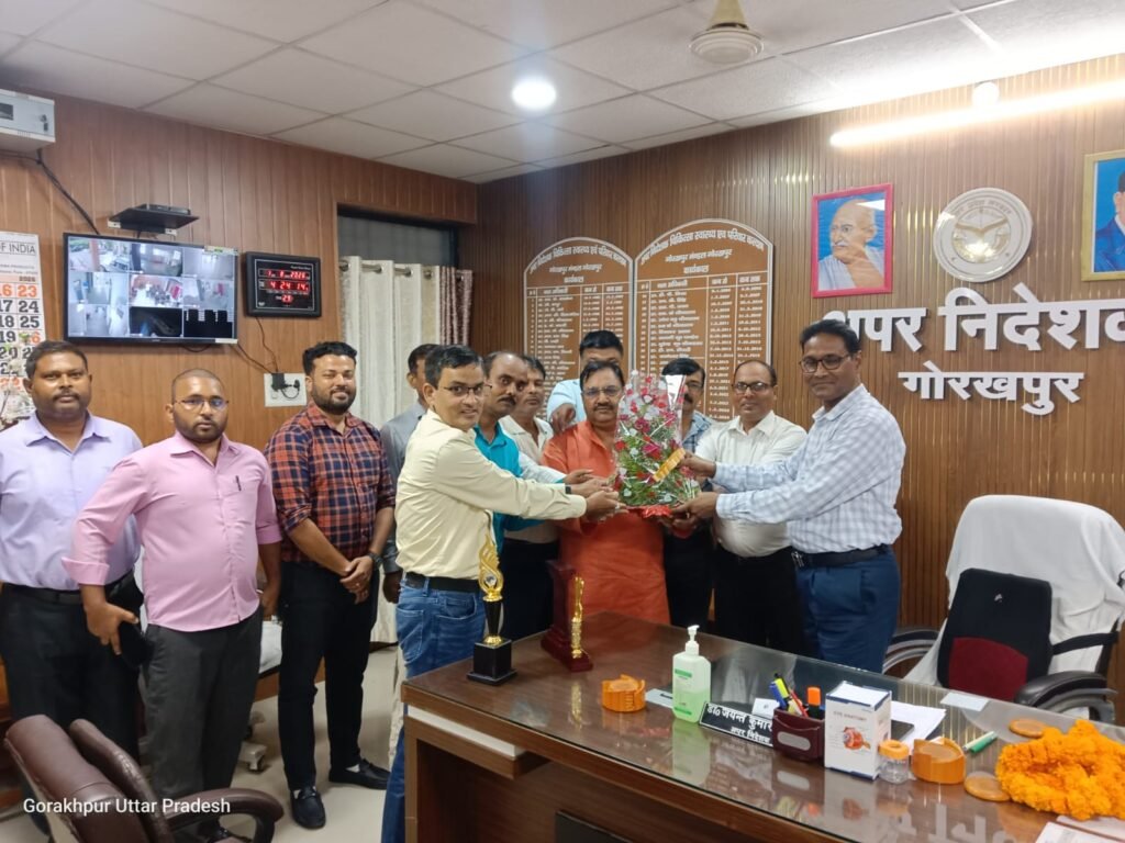 राजकीय कुष्ठ चिकित्सा कर्मचारी संघ के नवनिर्वाचित प्रदेश अध्यक्ष राजेश सिंह का गोरखपुर में भव्य स्वागत व सम्मान 2 राजकीय कुष्ठ चिकित्सा कर्मचारी संघ के नवनिर्वाचित प्रदेश अध्यक्ष राजेश सिंह का गोरखपुर में भव्य स्वागत व सम्मान | New India Times