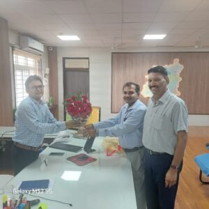कलेक्टर से शिष्टाचार भेंट में क्षेत्रीय विकास और जनकल्याण योजनाओं पर हुई विस्तृत चर्चा