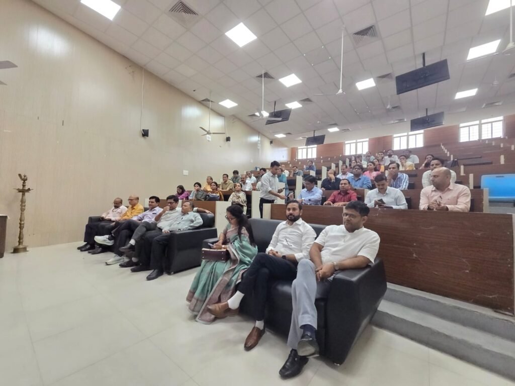 जीएमसी दतिया में MTA की नवीन कार्यकारिणी ने ली शपथ, शिक्षकों के हितों और मेडिकल शिक्षा की गुणवत्ता पर दिया जोर 3 जीएमसी दतिया में MTA की नवीन कार्यकारिणी ने ली शपथ, शिक्षकों के हितों और मेडिकल शिक्षा की गुणवत्ता पर दिया जोर | New India Times