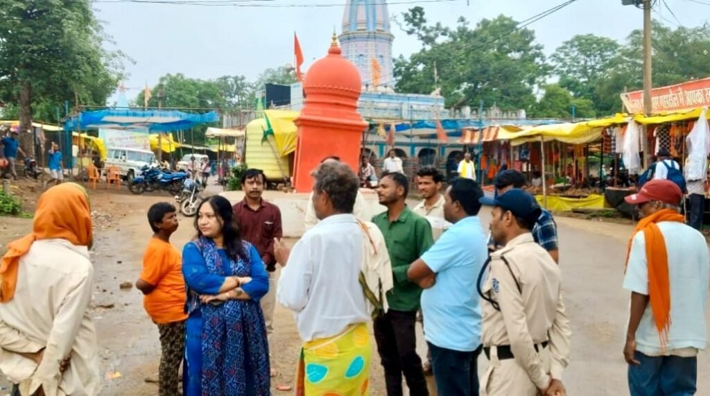 नागद्वारी मेले की व्यवस्थाओं का एसडीएम, तहसीलदार और सीईओ ने लिया जायजा, श्रद्धालुओं को बेहतर सुविधाएं देने पर जोर 2 नागद्वारी मेले की व्यवस्थाओं का एसडीएम, तहसीलदार और सीईओ ने लिया जायजा, श्रद्धालुओं को बेहतर सुविधाएं देने पर जोर | New India Times