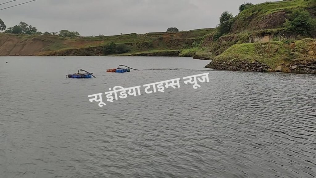 दातलावाड़ी में गहराया पेयजल संकट, खंती के दूषित पानी से ग्रामीण परेशान 3 दातलावाड़ी में गहराया पेयजल संकट, खंती के दूषित पानी से ग्रामीण परेशान | New India Times