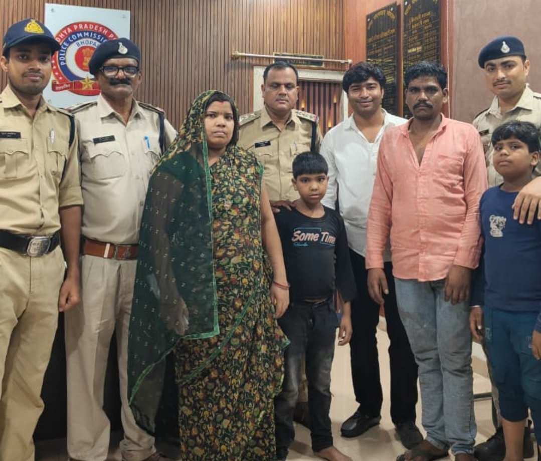 लापता बच्चे को पुलिस ने चंद घंटों में सकुशल किया बरामद 1 लापता बच्चे को पुलिस ने चंद घंटों में सकुशल किया बरामद | New India Times